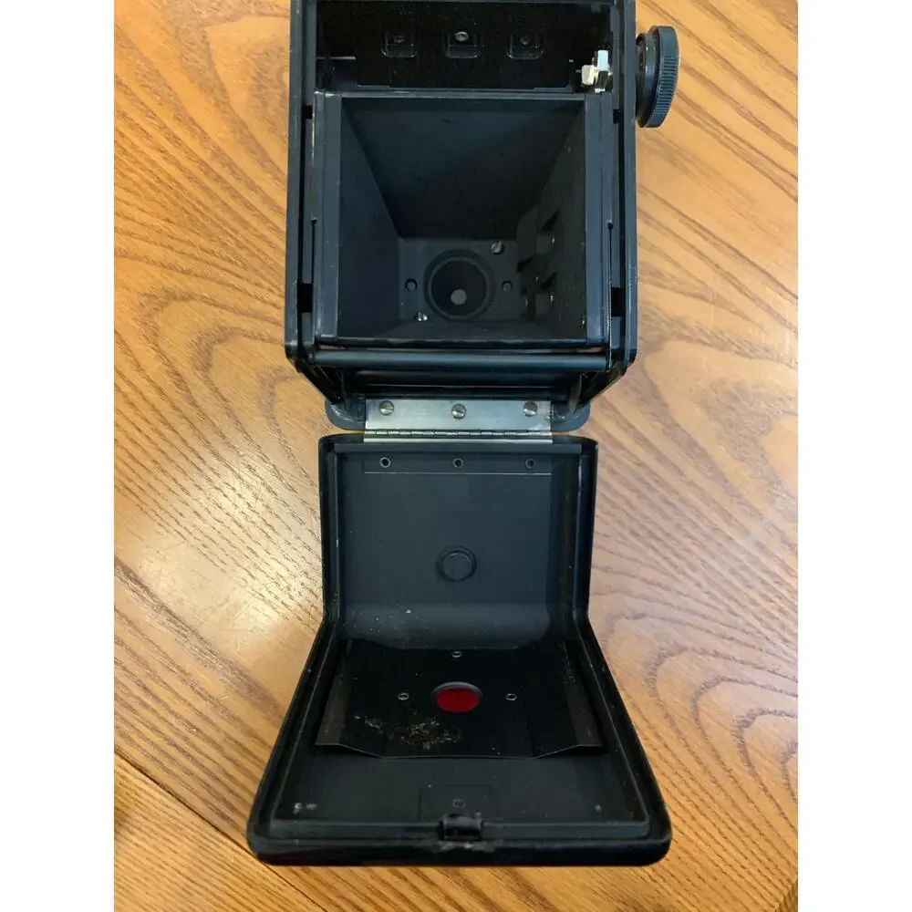 Argus Seventy-Five Twin-Lens Box Camera Vintage 620 Film Large Viewfinder